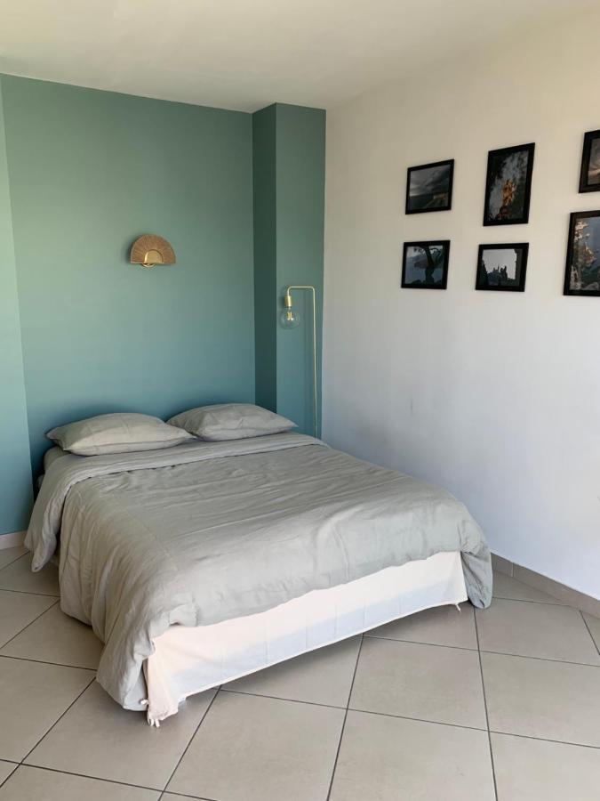 Joli Studio Proche Quartier Timone Climatise Marseille Bagian luar foto