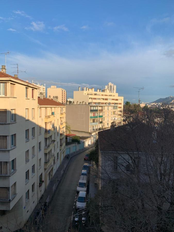 Joli Studio Proche Quartier Timone Climatise Marseille Bagian luar foto